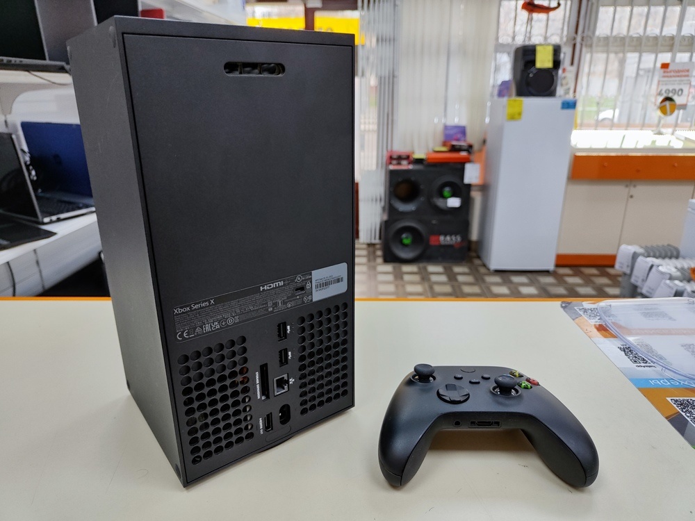 Игровая приставка Xbox Series X 1Tb