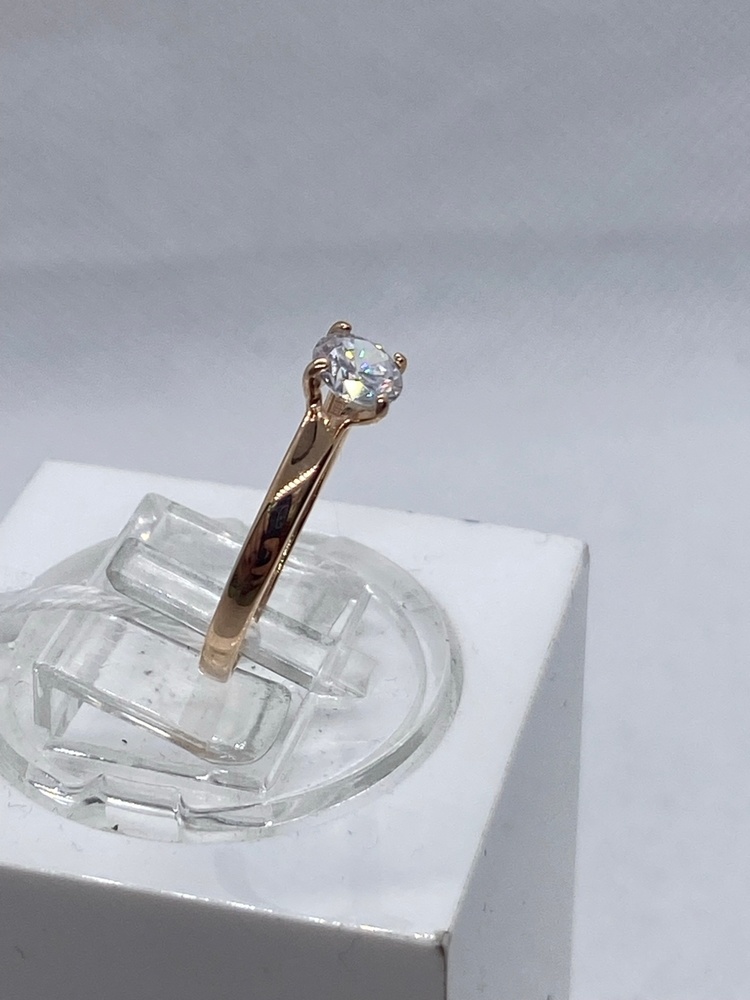 КОЛКМ585 КОЛЬЦО С КАМНЕМ (Au 585)