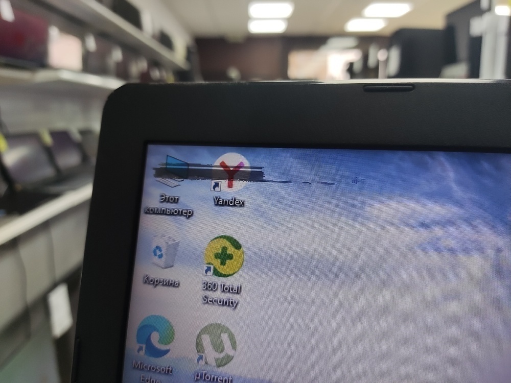 Ноутбук ASUS X550D; A10-5750M, Radeon HD 8650G, 8 Гб, Нет, 1 Tb