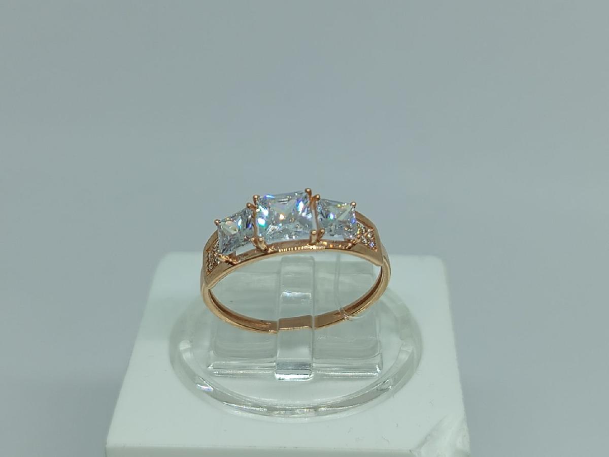 КОЛЬЦО С КАМНЯМИ (Au 585)