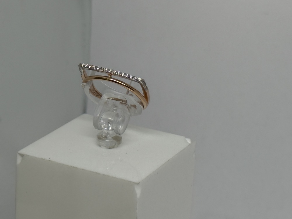 КОЛЬЦО С КАМНЯМИ (Au 585)