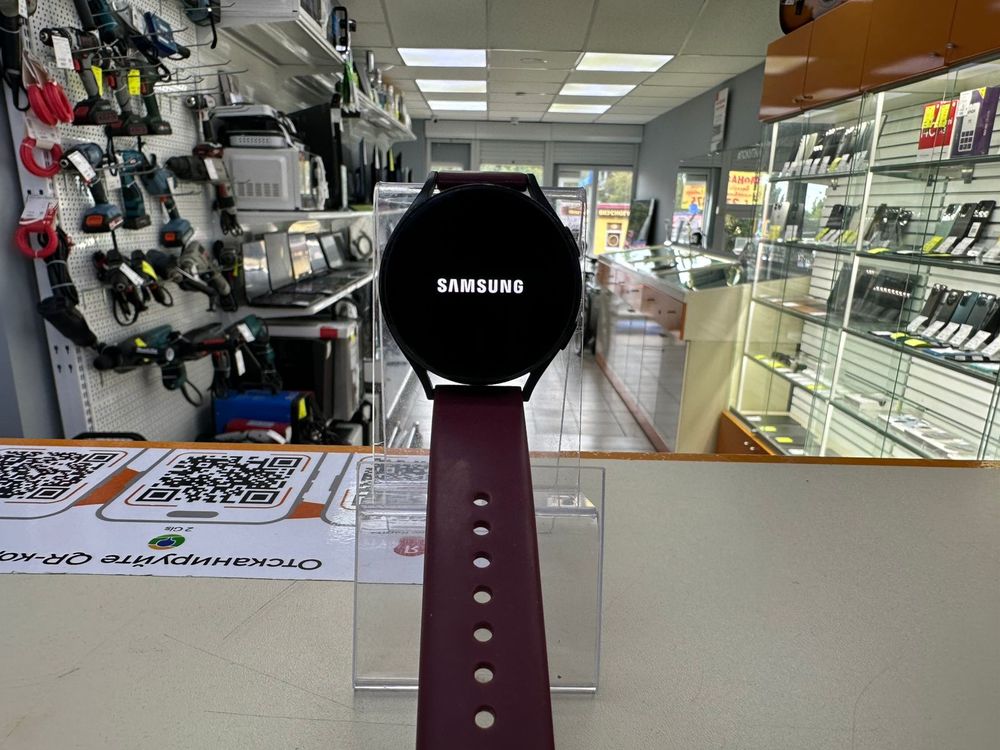 Смарт-часы Samsung Galaxy Watch 4 44mm