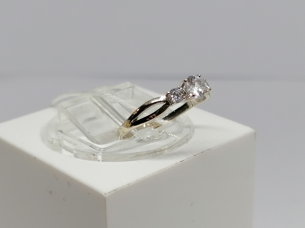 КОЛКМИ585 КОЛЬЦО С КАМНЯМИ (Au 585)