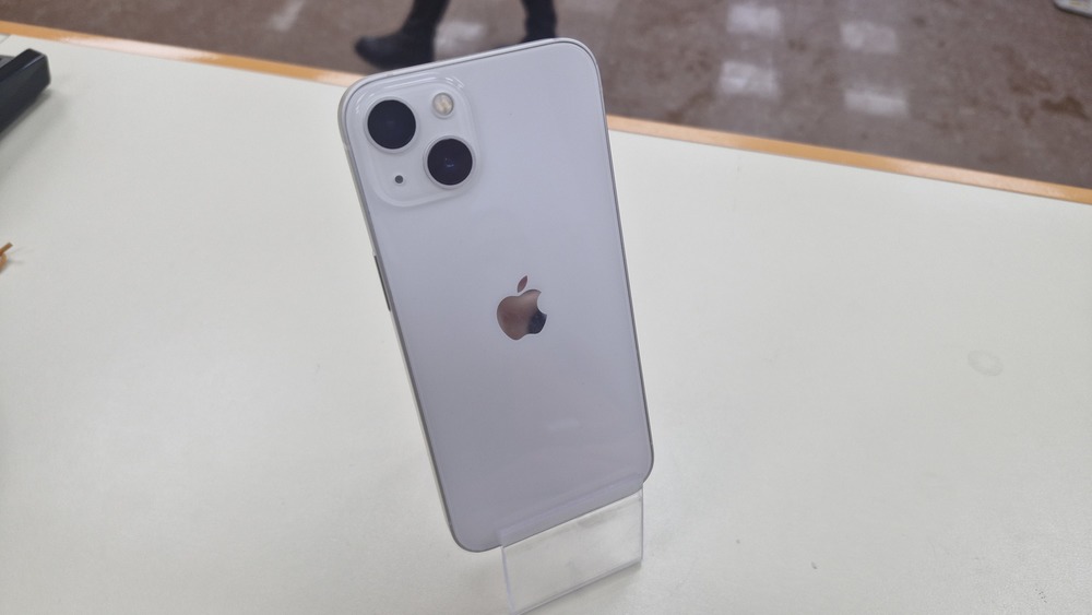 Смартфон Apple iPhone 13 128Gb