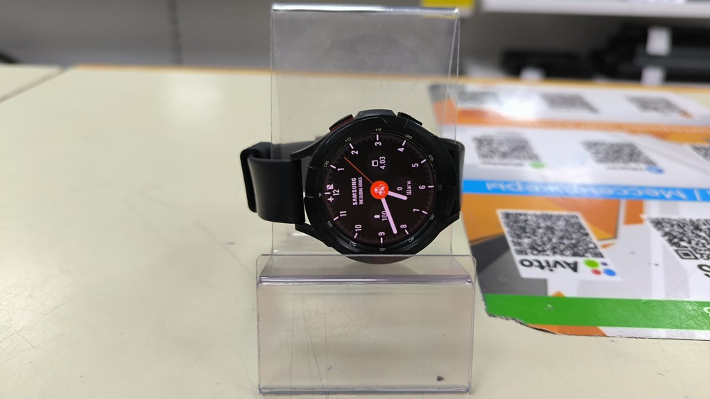 Смарт-часы Samsung Galaxy Watch 4