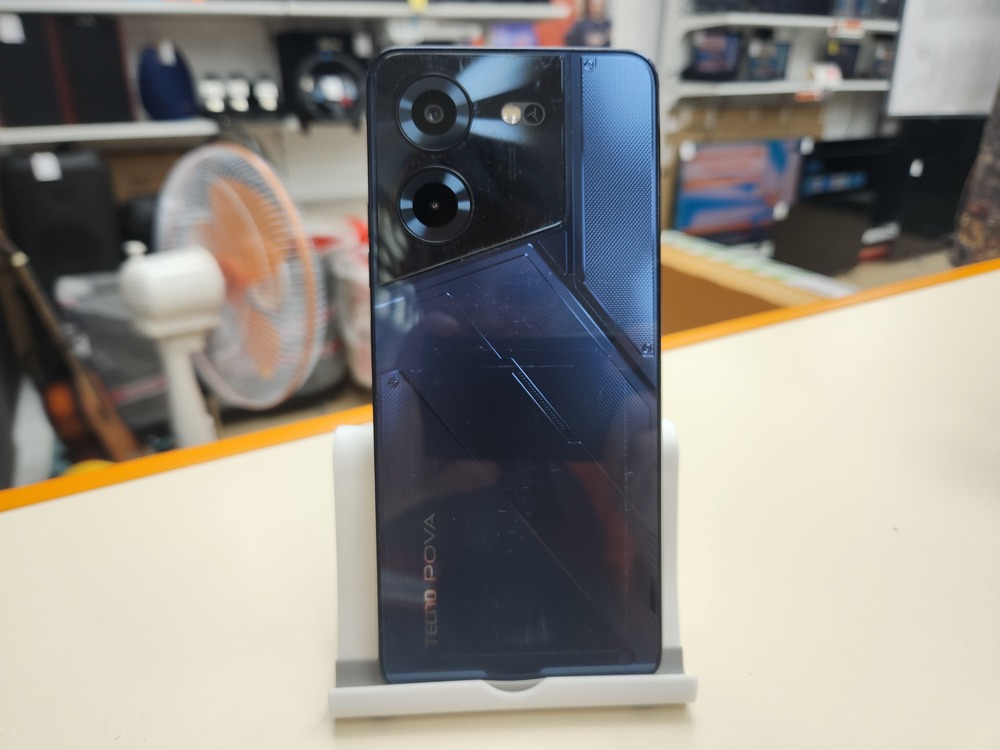 Смартфон Tecno Pova 5 8/256