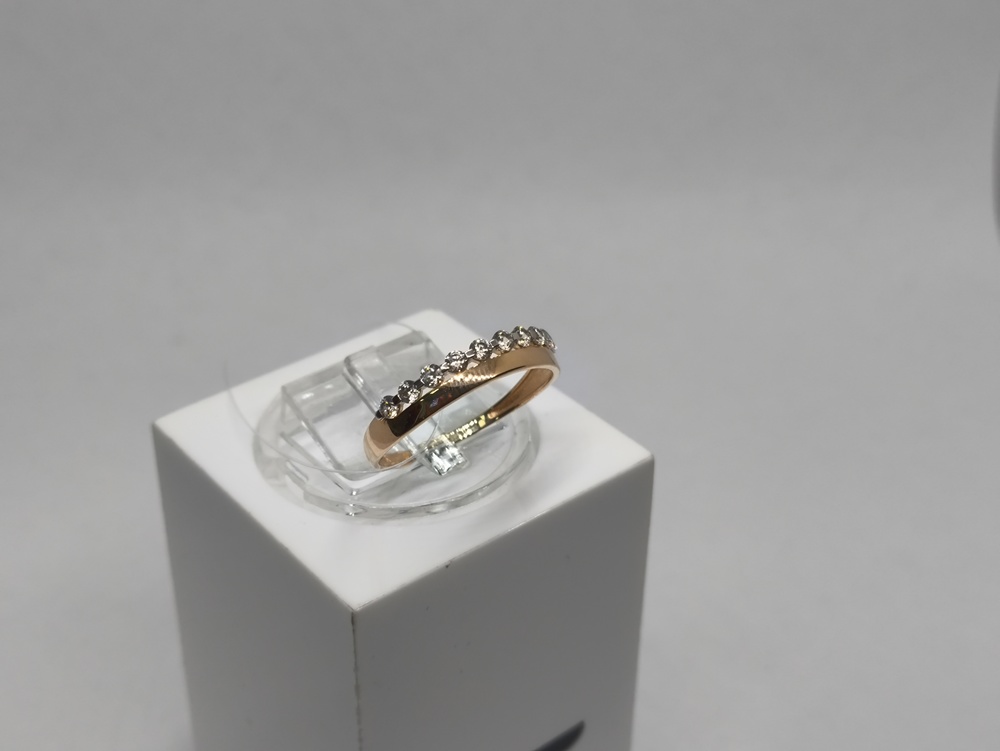 КОЛЬЦО С КАМНЯМИ (Au 585)