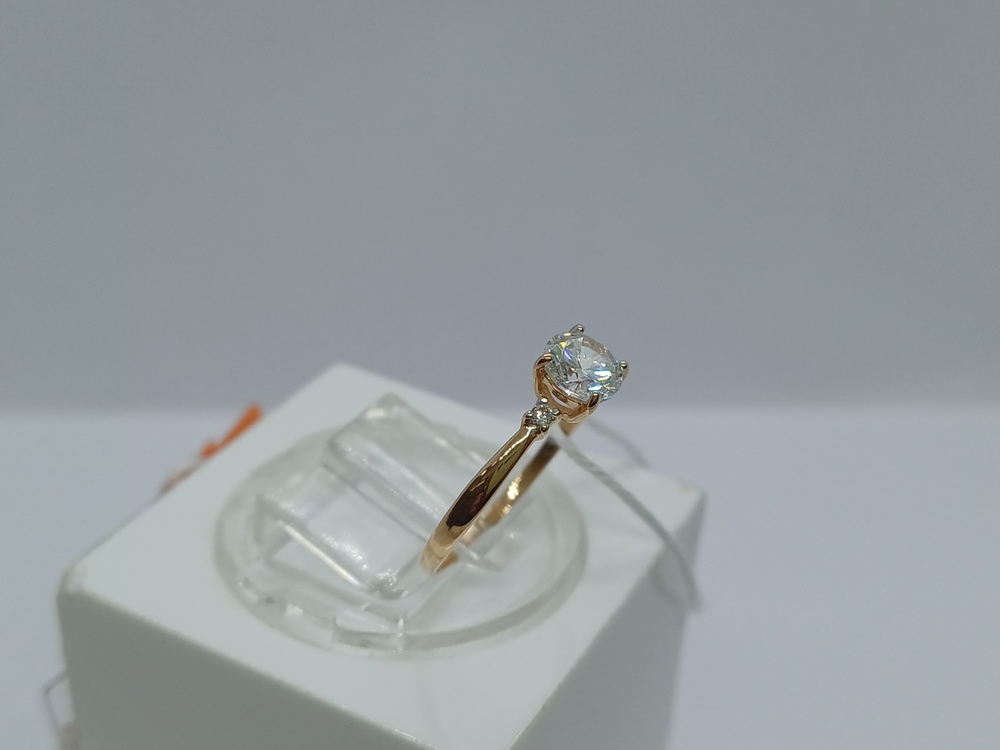 КОЛЬЦО С КАМНЯМИ (Au 585)