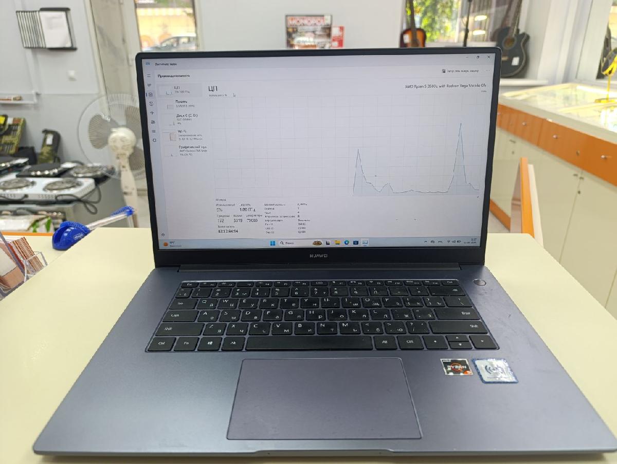 Ноутбук Huawei Boh-WAQ9HNR; Ryzen 5 3500U, Radeon Vega 8, 8 Гб, 256 Гб, Нет