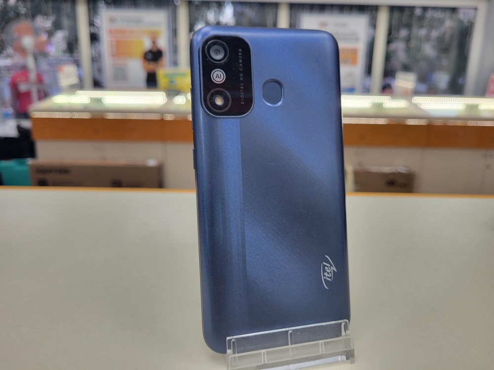 Смартфон Itel A27