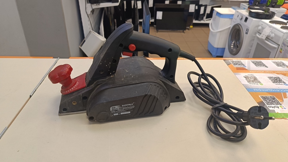 Электрорубанок Matrix ER-650-82