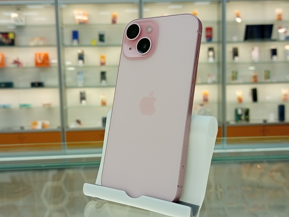 Смартфон Apple Iphone 15 128Gb