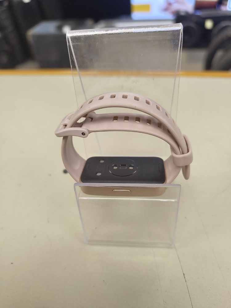 Смарт-часы Huawei BAND 8