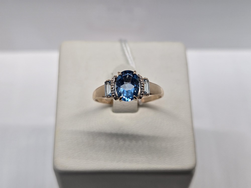 КОЛЬЦО С КАМНЯМИ (Au 585)