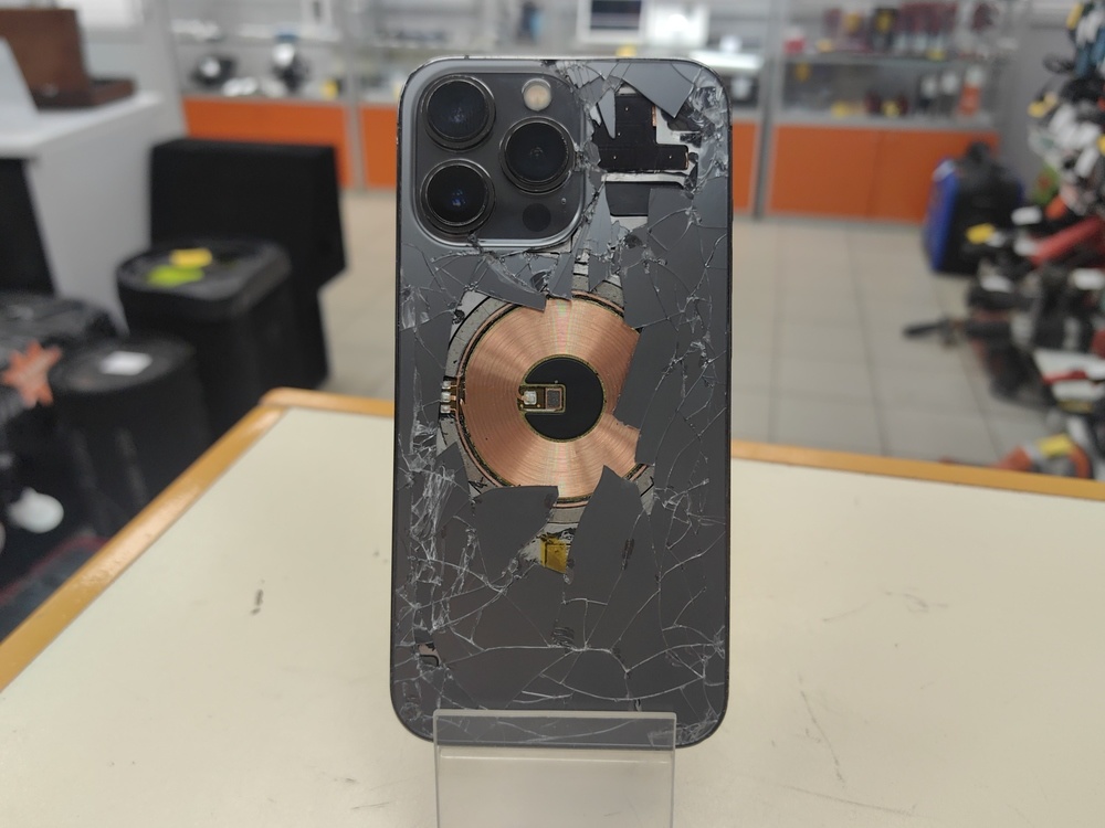 Смартфон Apple iPhone 13 Pro 128Gb