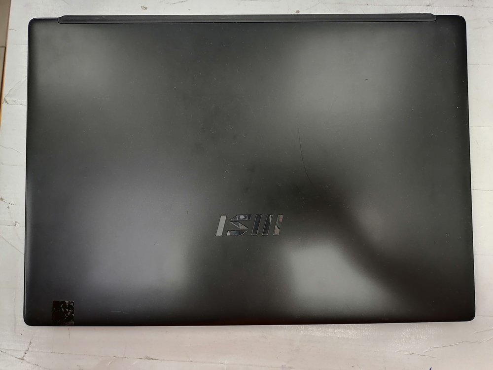Ноутбук MSI Modern 15; Core i3-1215U, Intel UHD Graphics, 8 Гб, 256 Гб, Нет