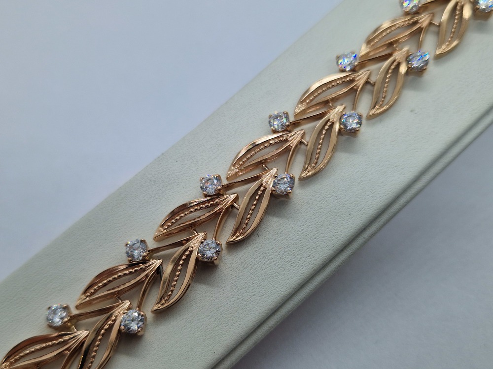 Б585 БРАСЛЕТ С КАМНЯМИ (Au 585)