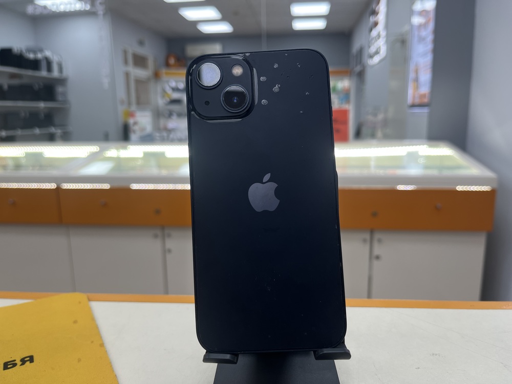 Смартфон Apple iPhone 13 128Gb