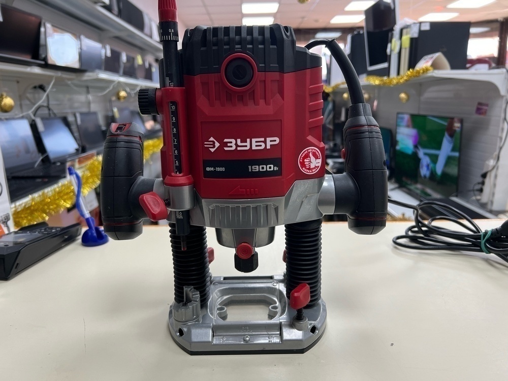 Фрезер Зубр ФМ-1900