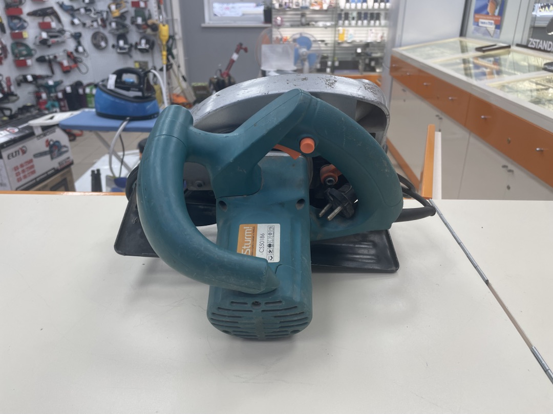 Дисковая пила Sturm CS50186