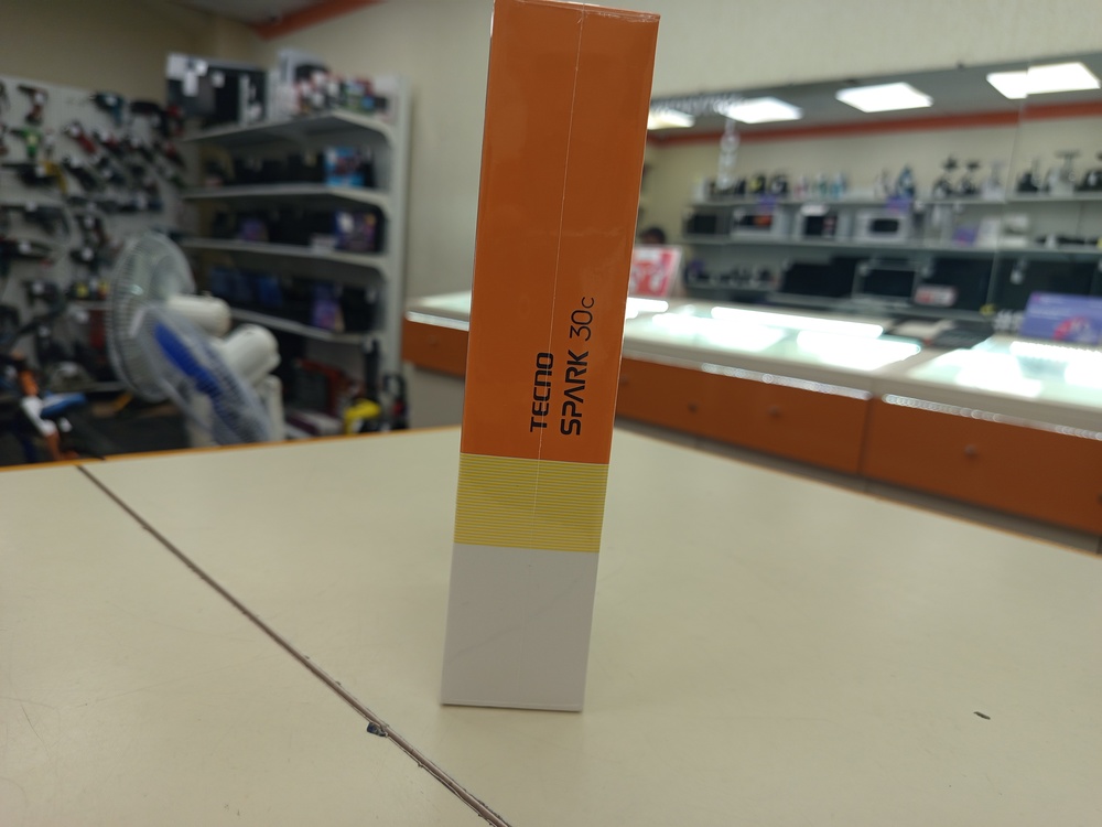 Смартфон Tecno SPARK 30C 4/128