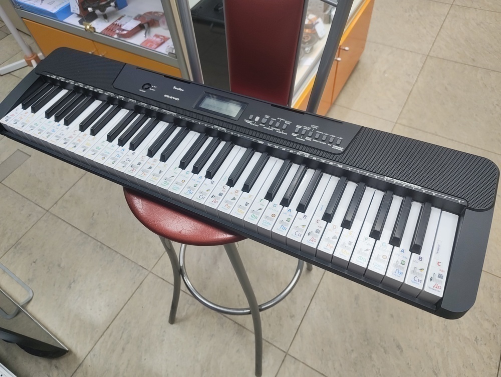 Синтезатор Tesler KB-6140