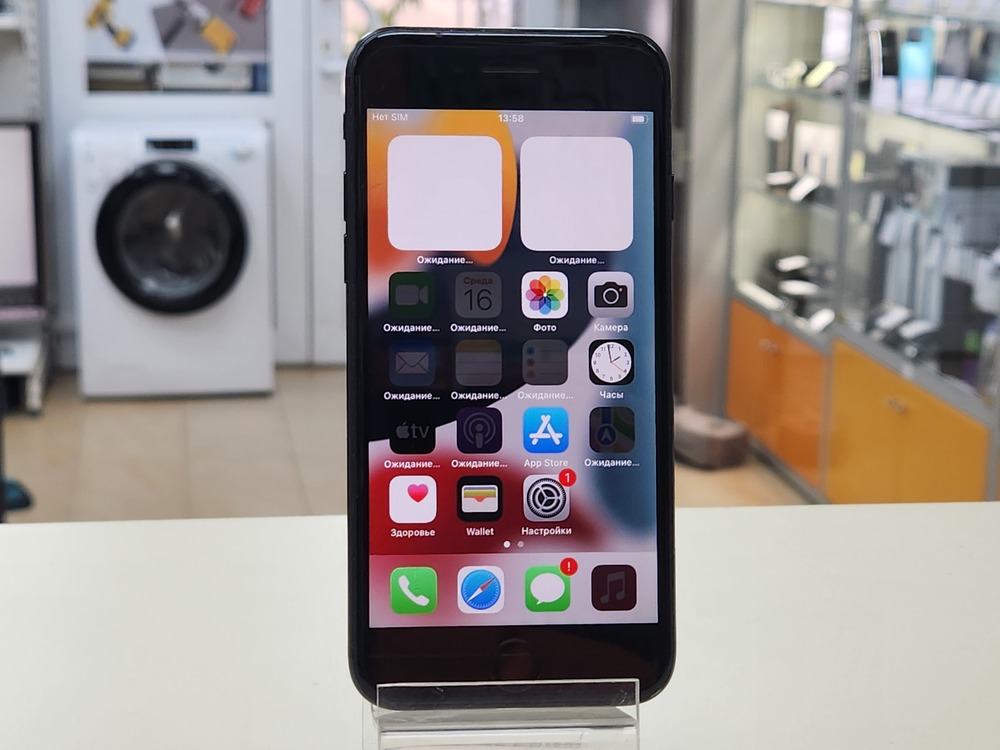 Смартфон Apple iPhone 7 32Gb