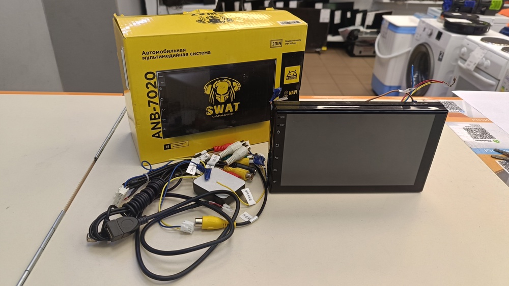 Автомагнитола Swat ANB-7020