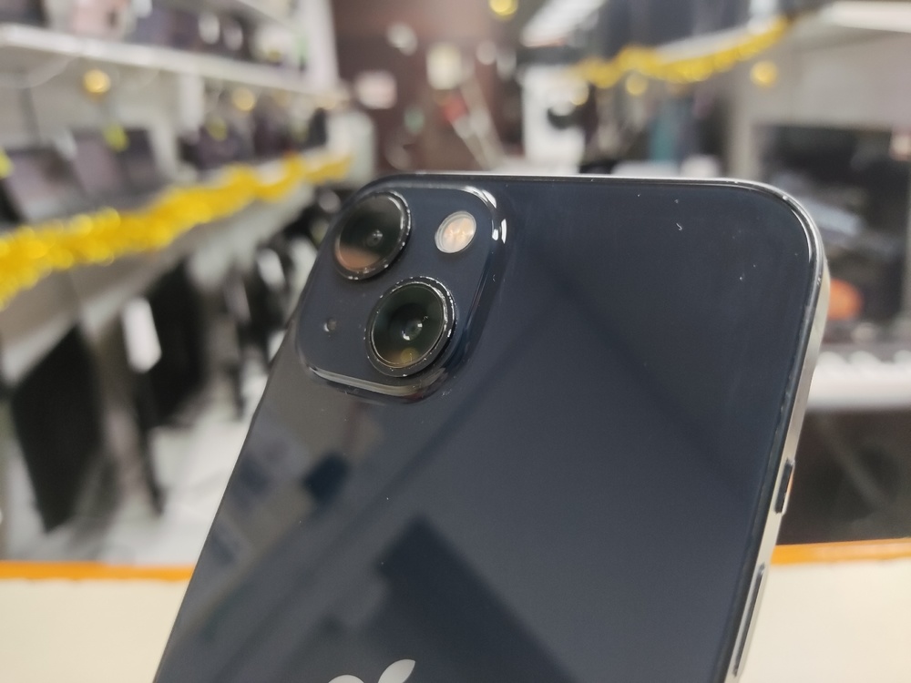 Смартфон Apple iPhone 13 128Gb