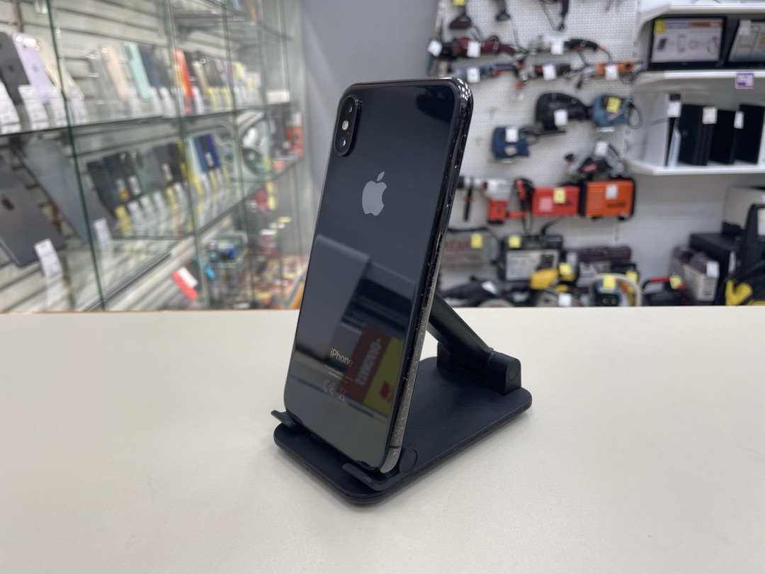 Смартфон Apple iPhone X 64Gb