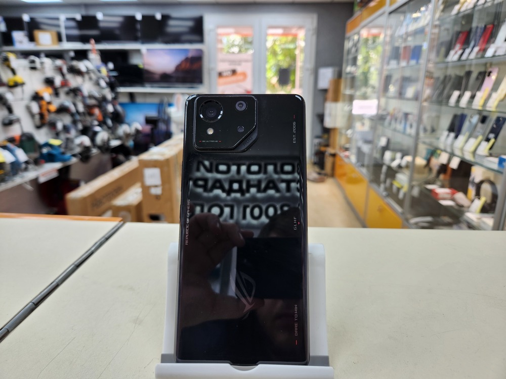 Смартфон Asus Rog phone 8 12/256