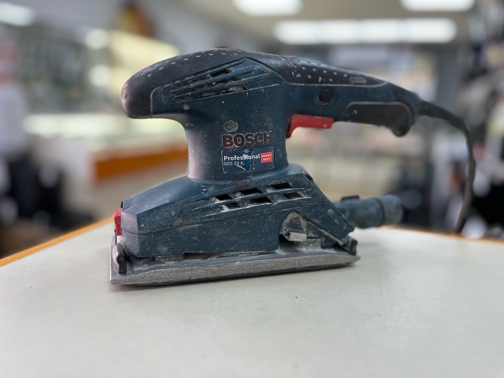 Полировальная машина Bosch GSS 23 A