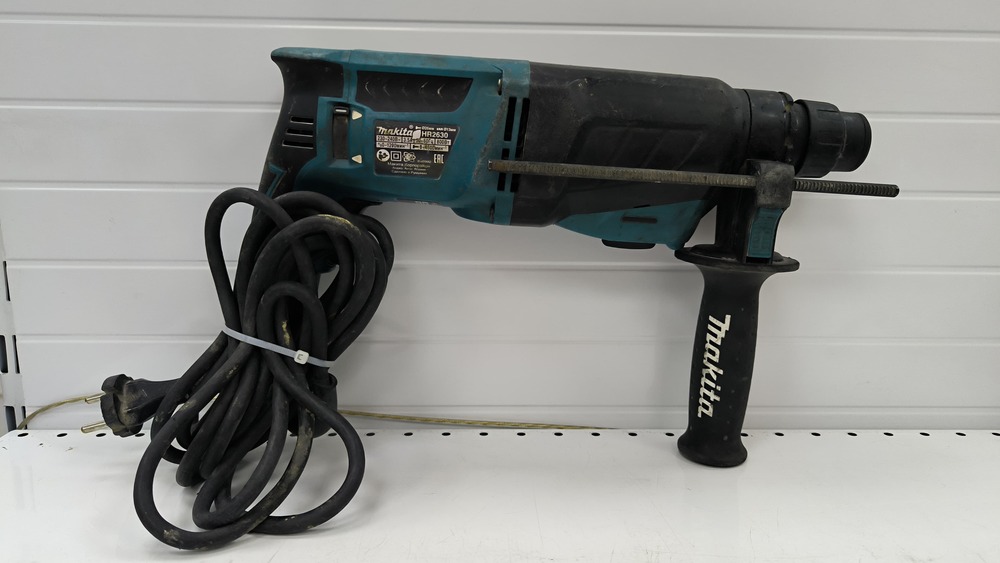 Перфоратор Makita HR2630