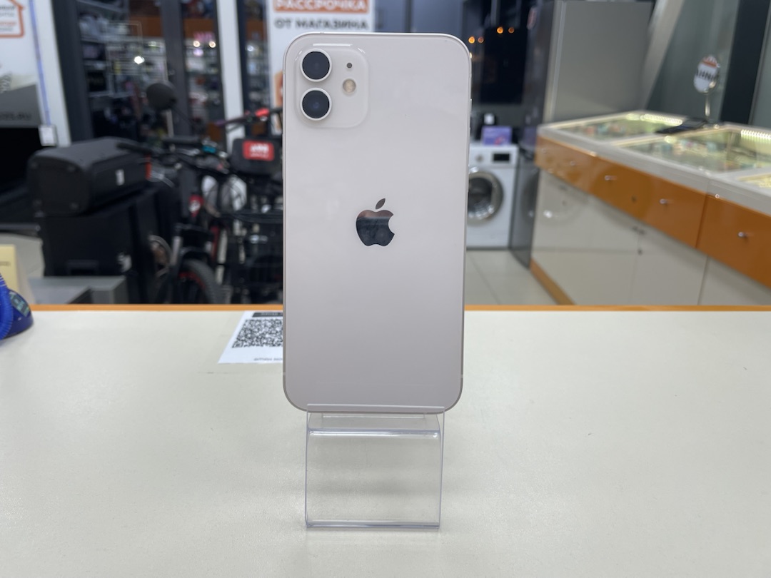 Смартфон Apple iPhone 12 64Gb