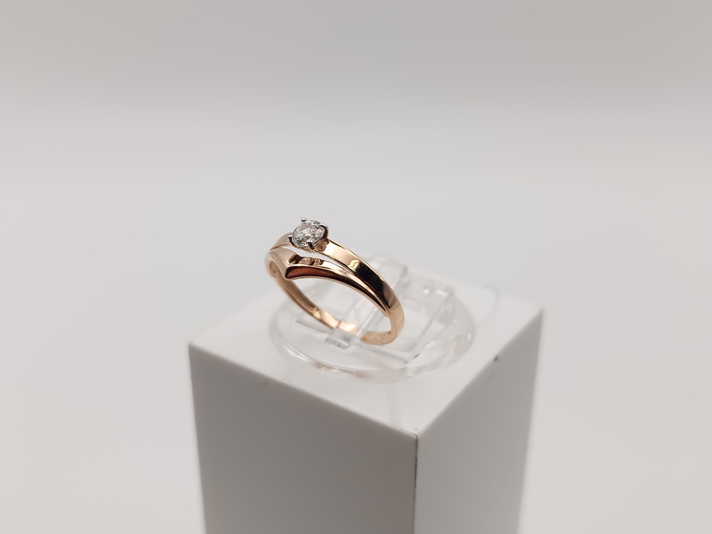 КОЛЬЦО С КАМНЕМ (Au 585)