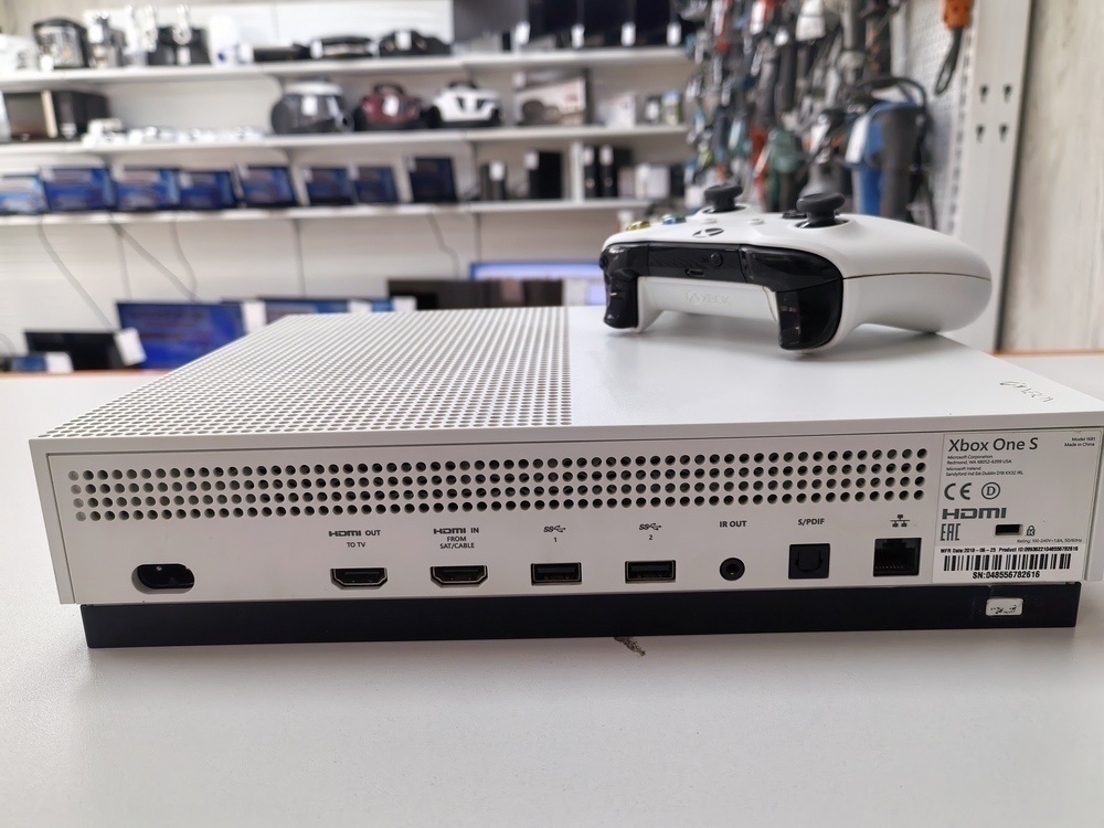 Игровая приставка Xbox One 1 Tb