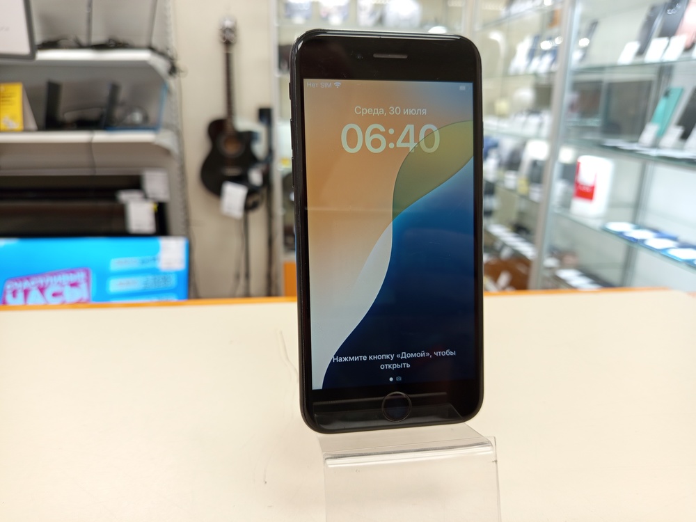 Смартфон Apple iPhone SE 2020 64Gb