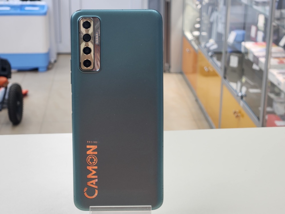 Смартфон Tecno Camon 17P