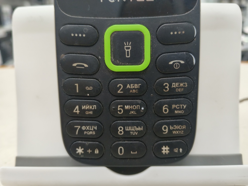 Смартфон Fontel FP200