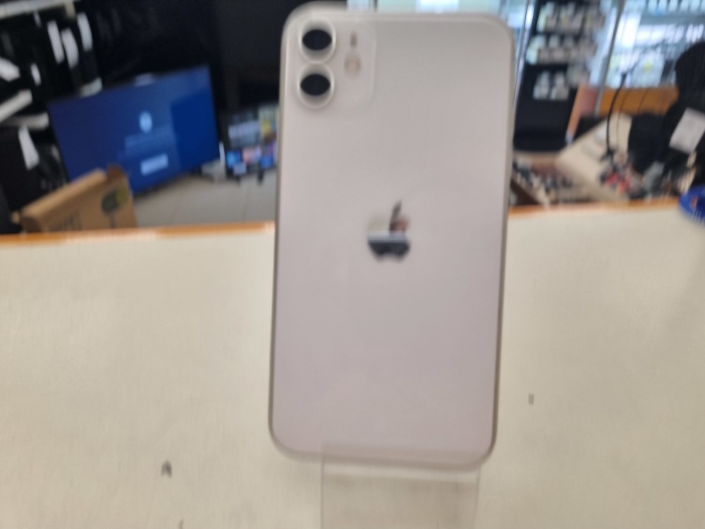 Смартфон Apple iPhone 11 128Gb