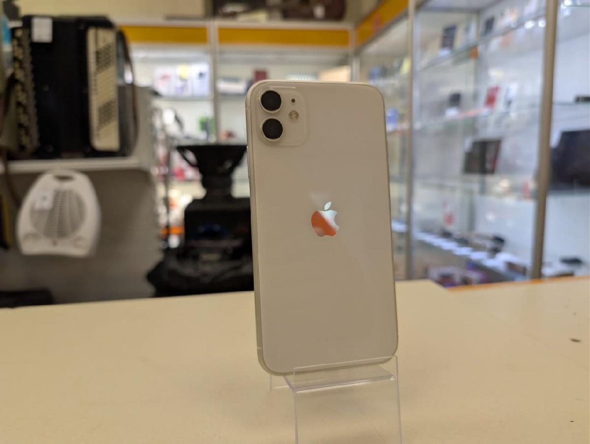 Смартфон Apple iPhone 11 64Gb