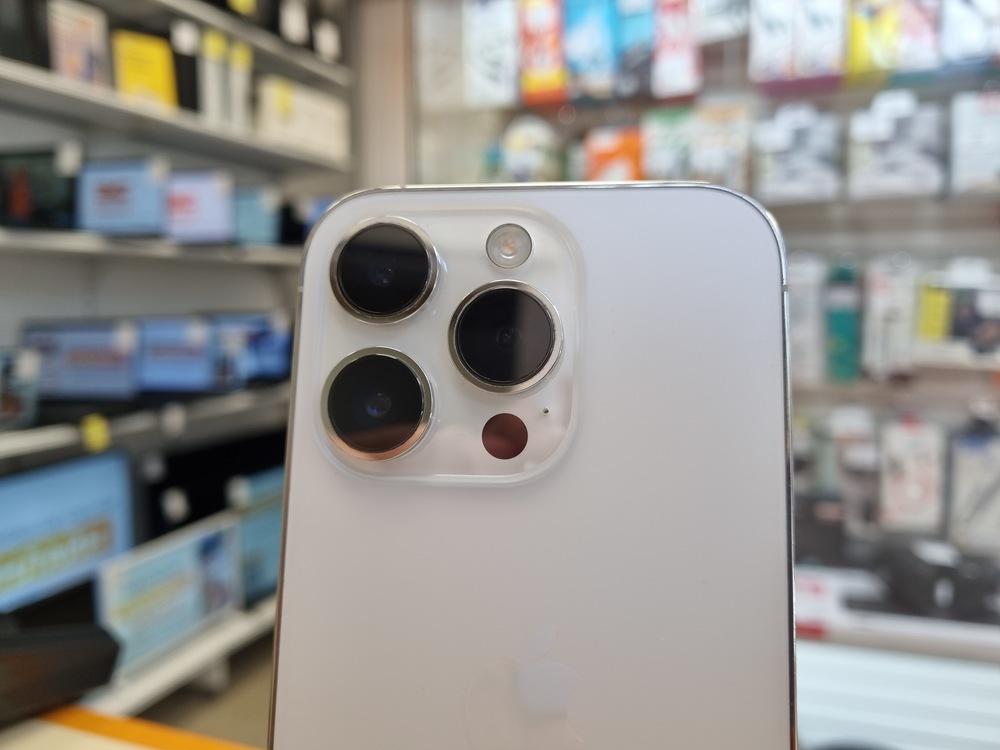 Смартфон Apple Iphone 14 Pro 128Gb