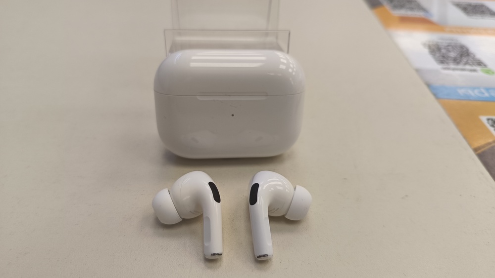 Наушники беспроводные Apple AirPods Pro 2 Gen