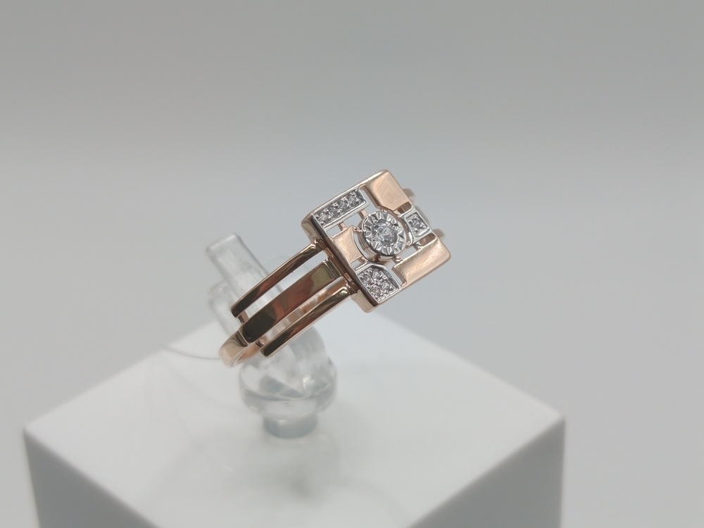 КОЛЬЦО С КАМНЯМИ (Au 585)