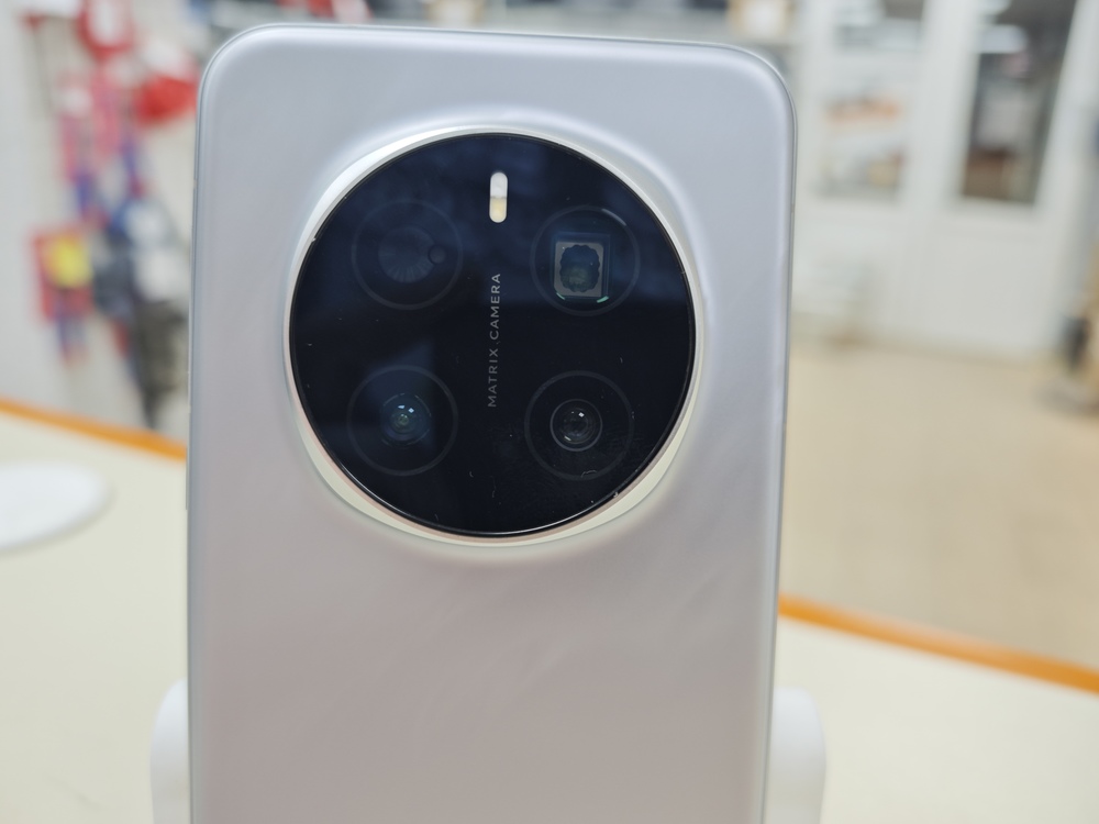 Смартфон Honor Magic 7 Pro 12/512