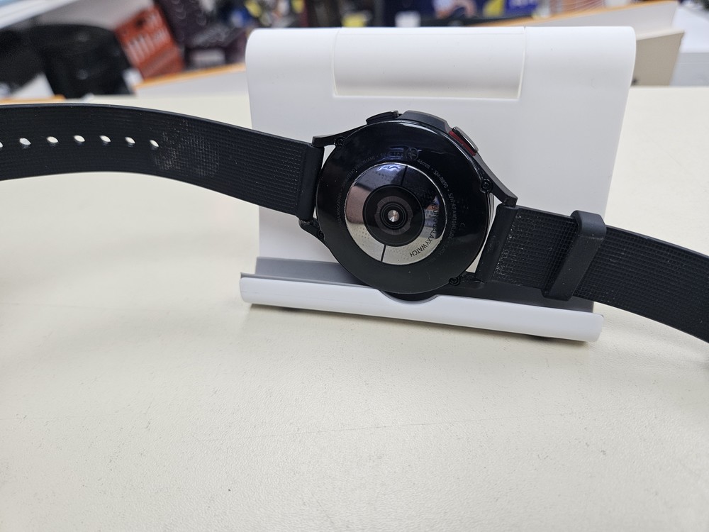 Смарт-часы Samsung Galaxy Watch 4 46mm