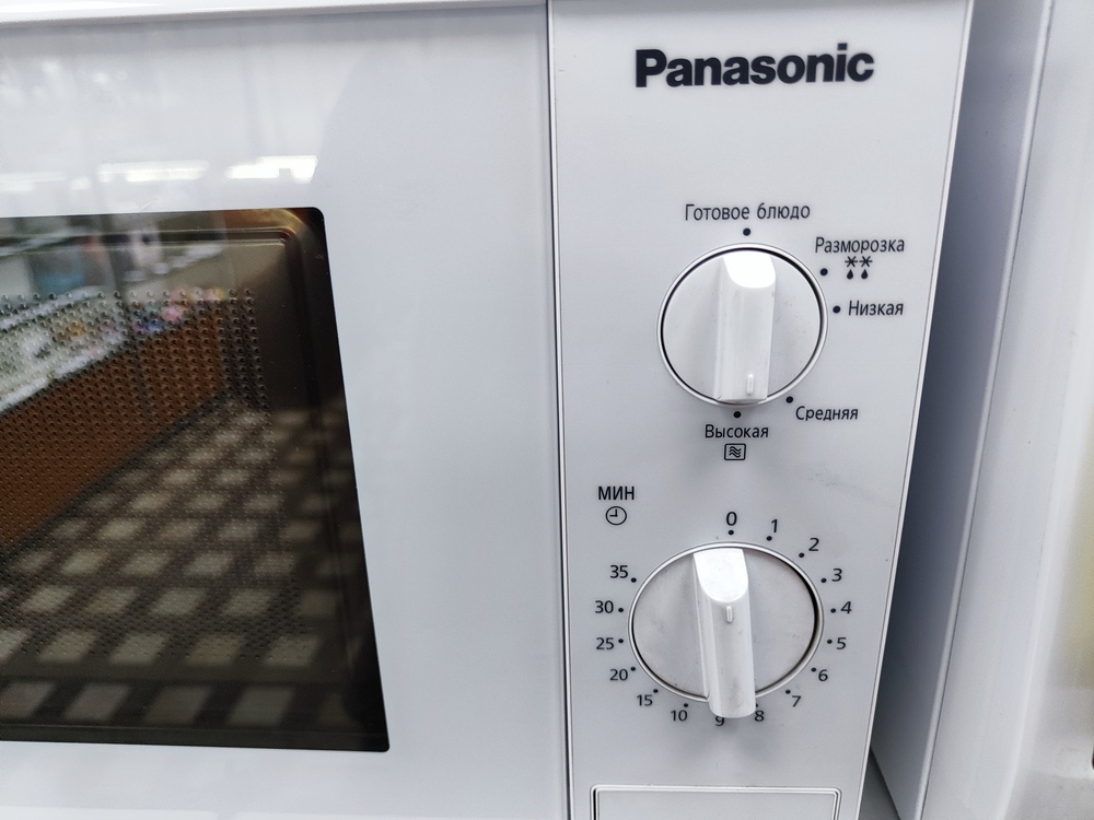 Микроволновая печь Panasonic NN-SM221W