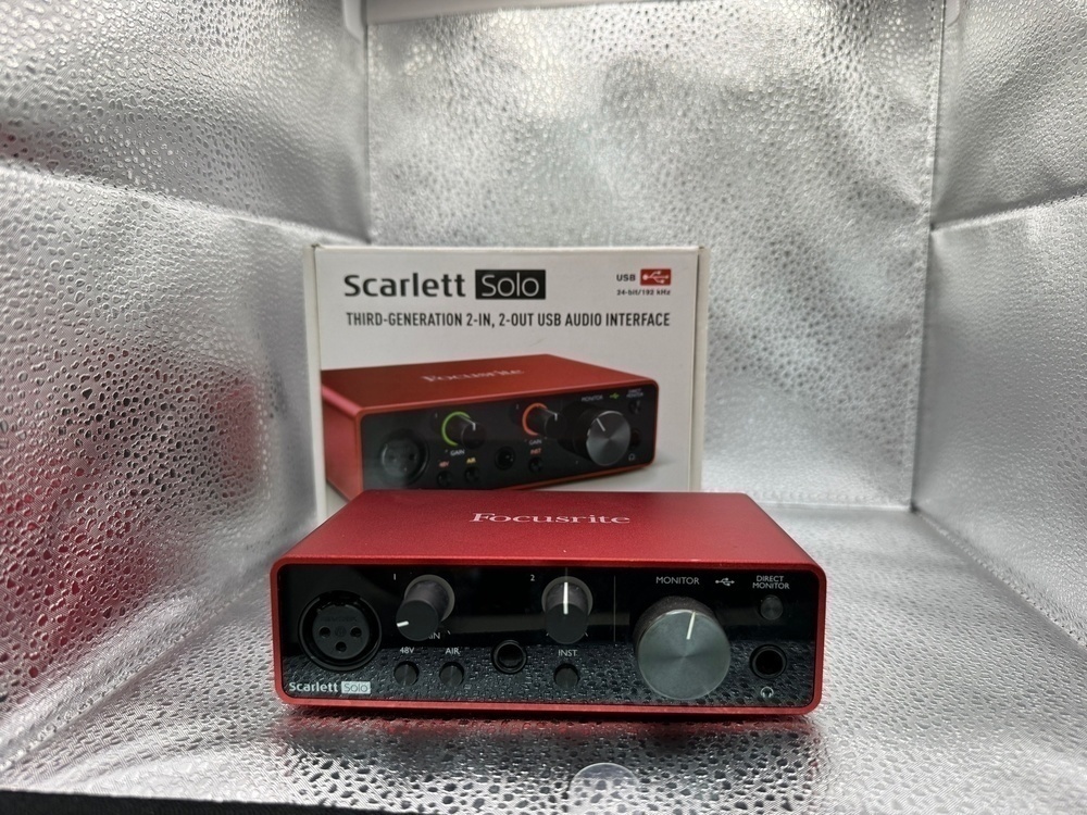 Внешняя звуковая карта Focusrite Scarlett Solo 3nd Gen