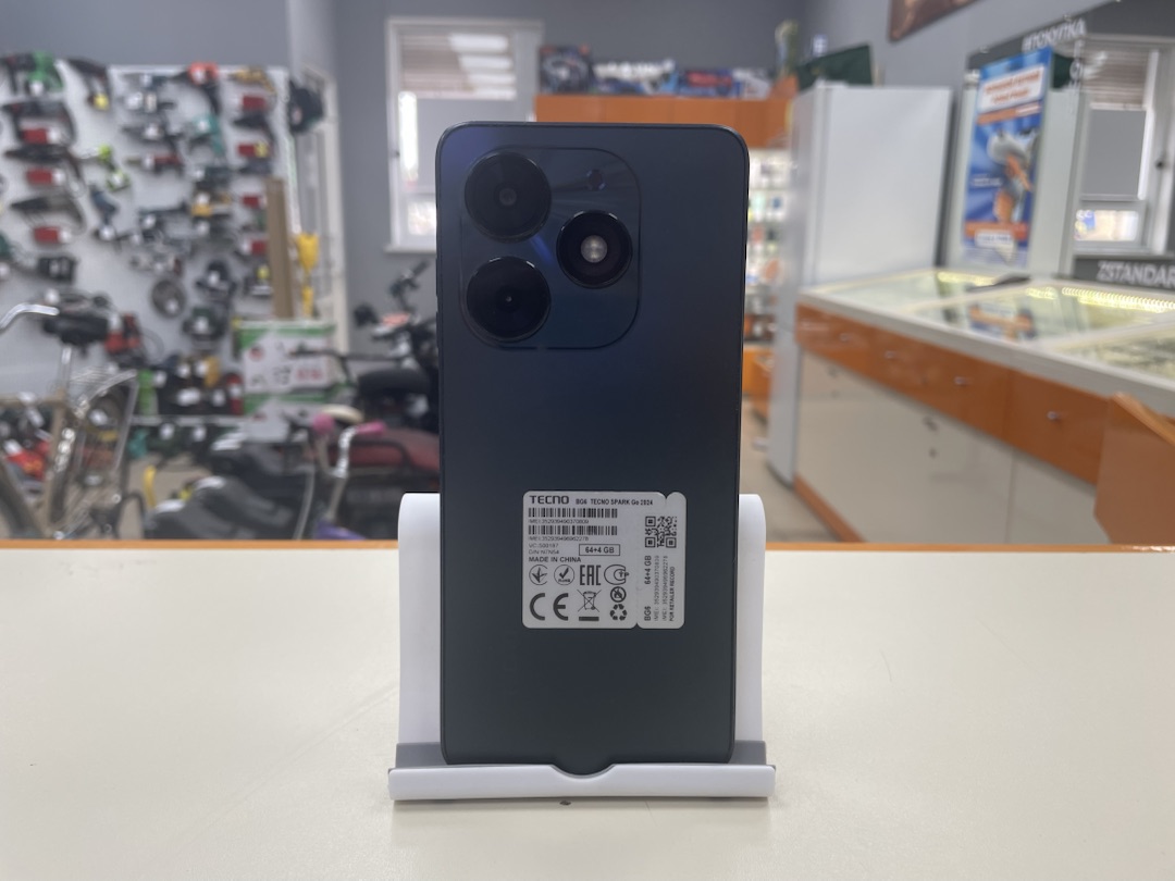 Смартфон Tecno Spark Go 2024 4/64