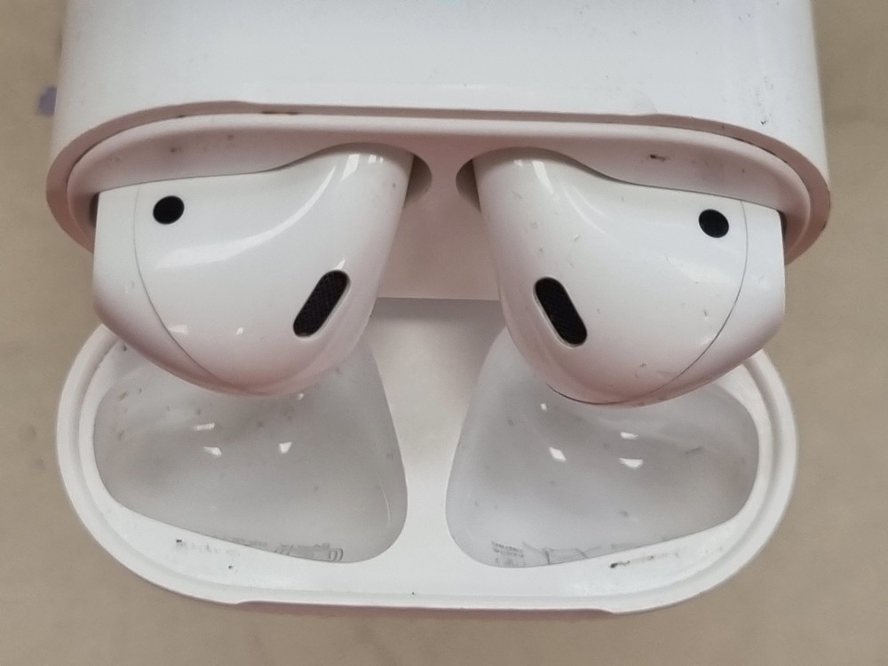 Наушники беспроводные Apple AirPods